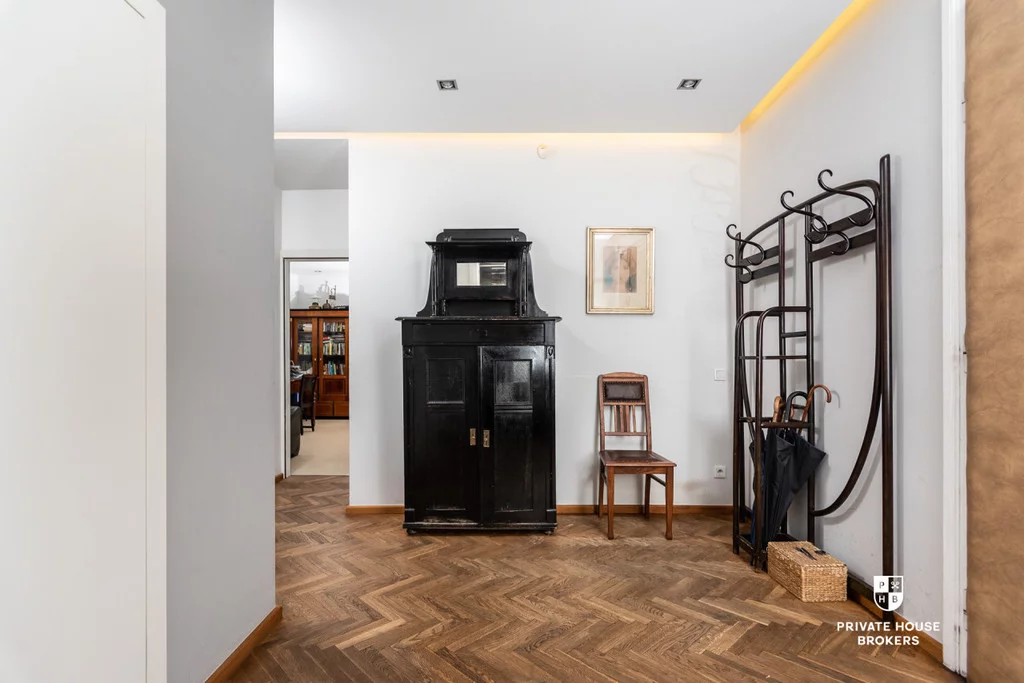 4 pokoje, mieszkanie 122,30 m², piętro 2, oferta nr , 22605/2089/OMS, Kraków, Stare Miasto, Stare Miasto, rynek Główny