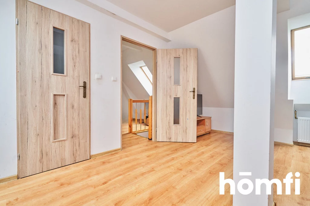 5 pokoi, mieszkanie 77,15 m², piętro 2, oferta nr , 23846/2089/OMS, Węgorzewo, 11 Listopada