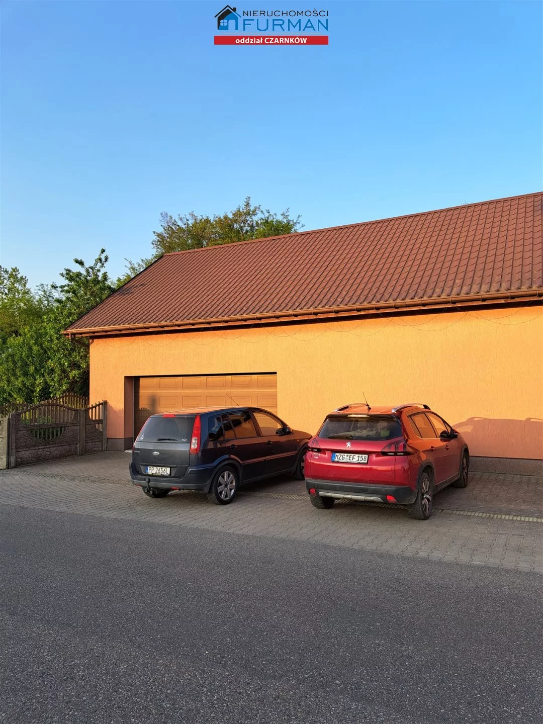 Dom na sprzedaż, 230,00 m², oferta nr FCZ-DS-195931-3