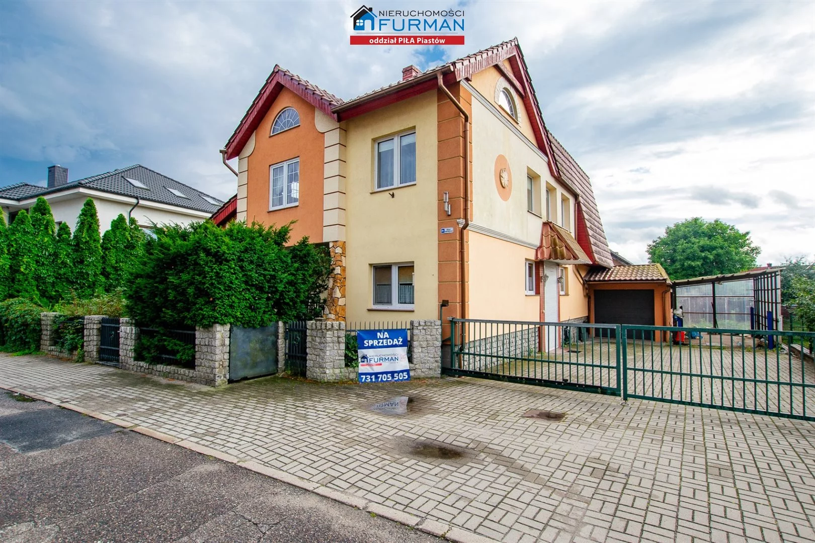 Dom na sprzedaż, 280,00 m², oferta nr FRP-DS-197446-3