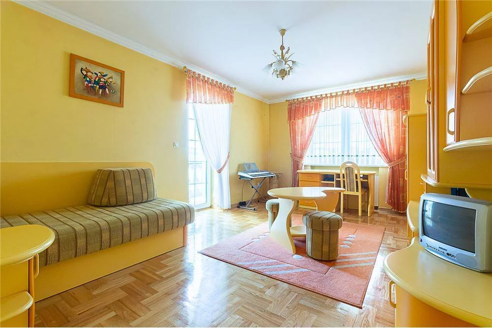 Dom i rezydencja 650,00 m², oferta nr , 261/3186/ODW, Nowy Targ