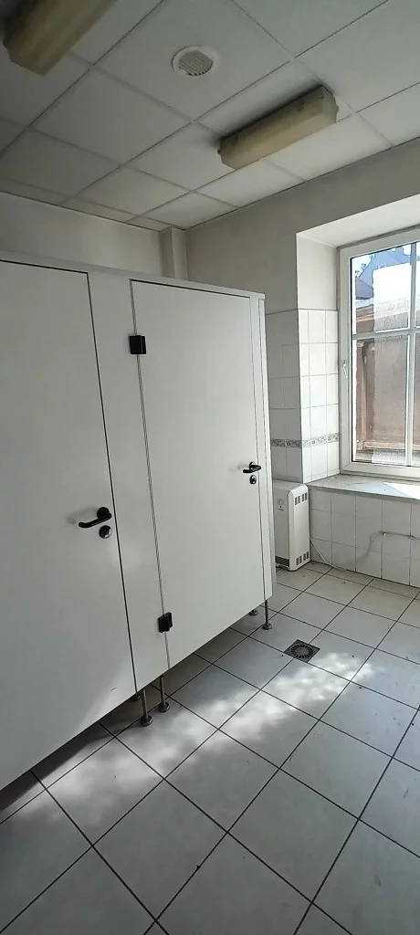 Lokal użytkowy 811,94 m², oferta nr , 10275/3186/OOS, Wałbrzych, 1 Maja