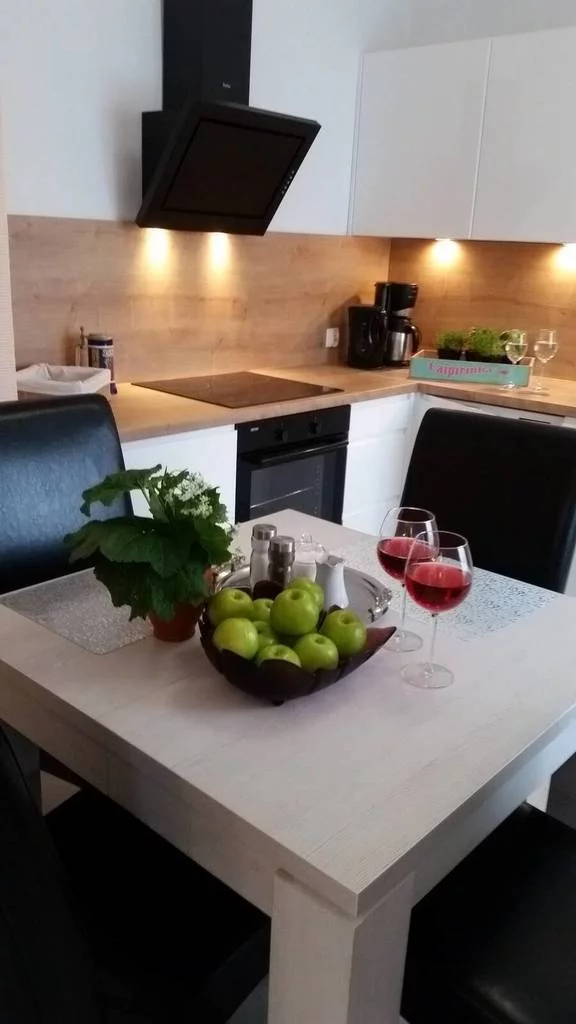 3 pokoje, mieszkanie 50,00 m², piętro 1, oferta nr , 3315/3186/OMW, Sianożęty