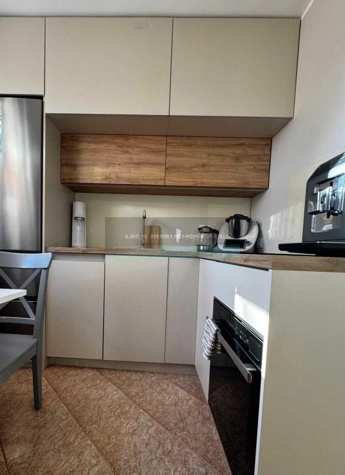 Apartament na sprzedaż, 49,00 m², 3 pokoje, piętro 3, oferta nr 50172/4508/OMS