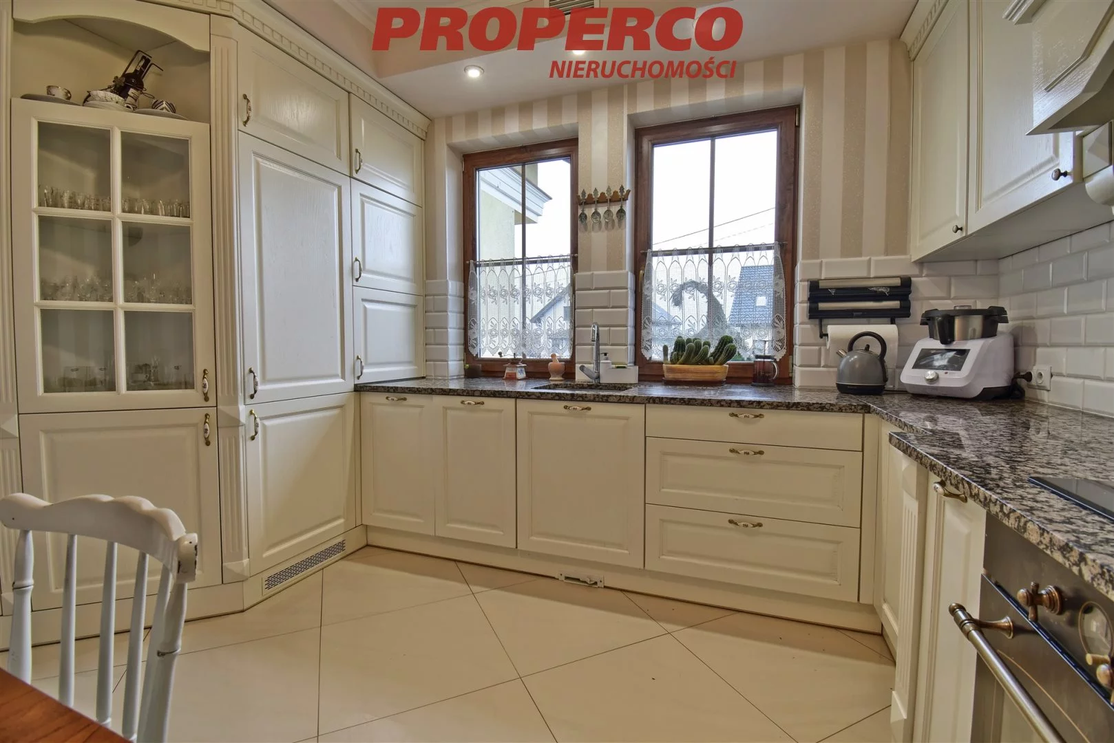 Dom i rezydencja 278,94 m², oferta nr , PRP-DS-72699, Masłów Pierwszy