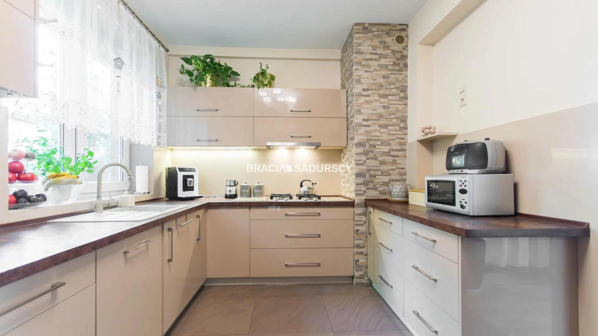 Dom i rezydencja 460,00 m², oferta nr , BS5-DS-306334-77, Wielka Wieś, Graniczna