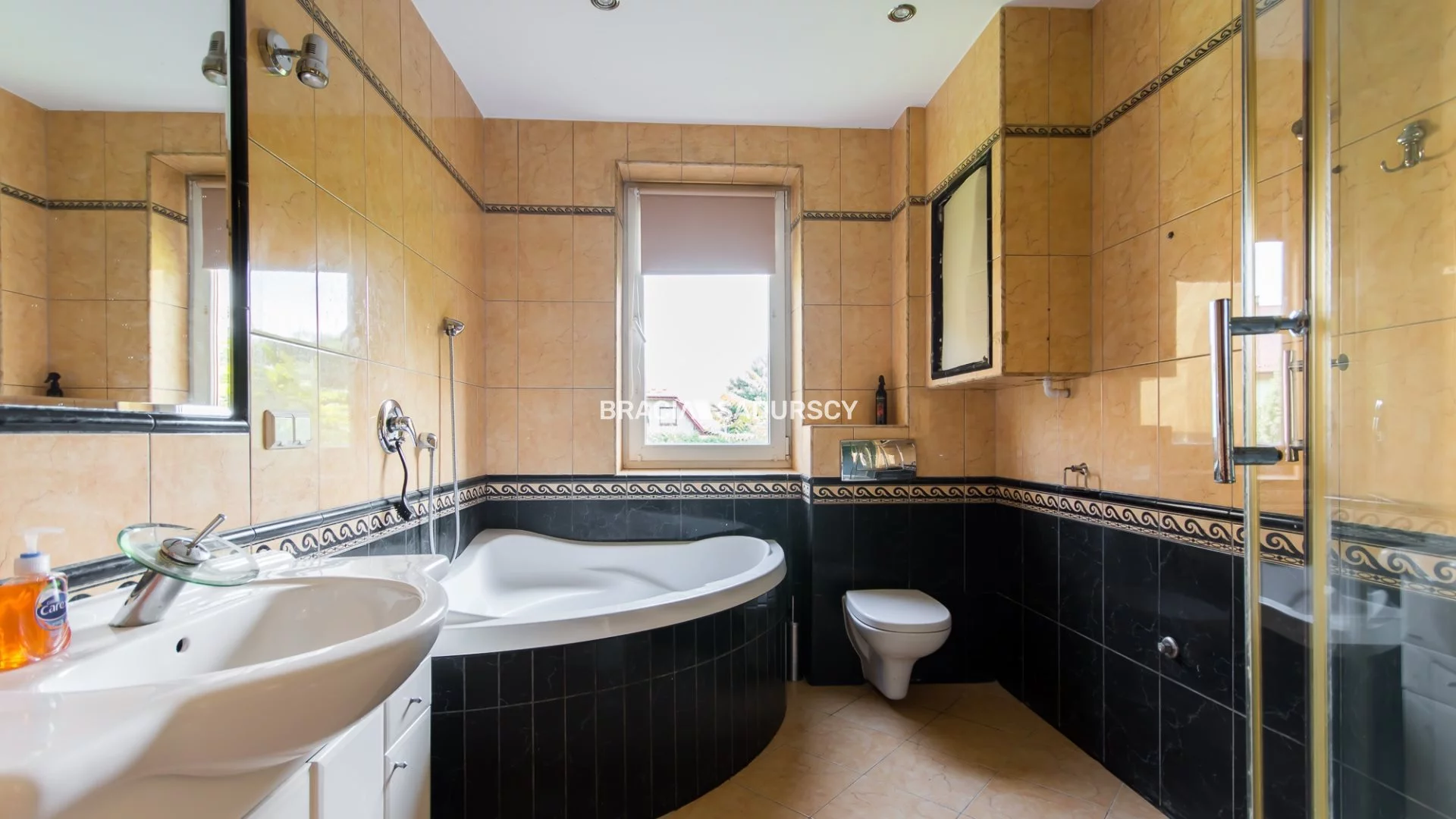 Dom i rezydencja 460,00 m², oferta nr , BS5-DS-306334-77, Wielka Wieś, Graniczna