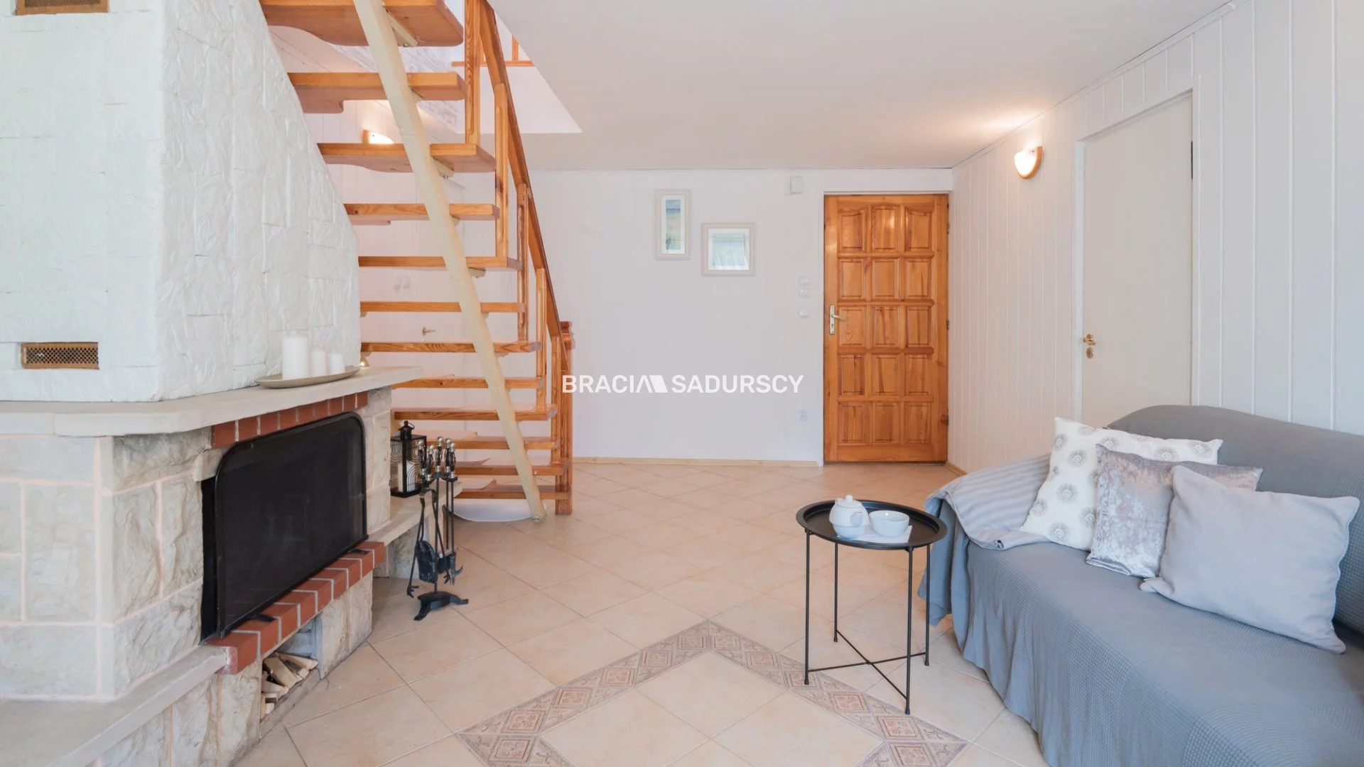 Dom 380,00 m², oferta nr , BS3-DS-309306-1, Łazy