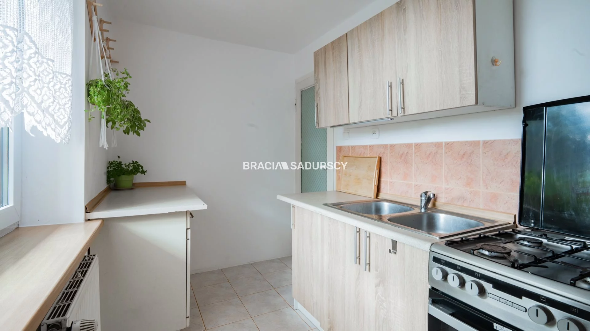 Dom 380,00 m², oferta nr , BS3-DS-309306-1, Łazy