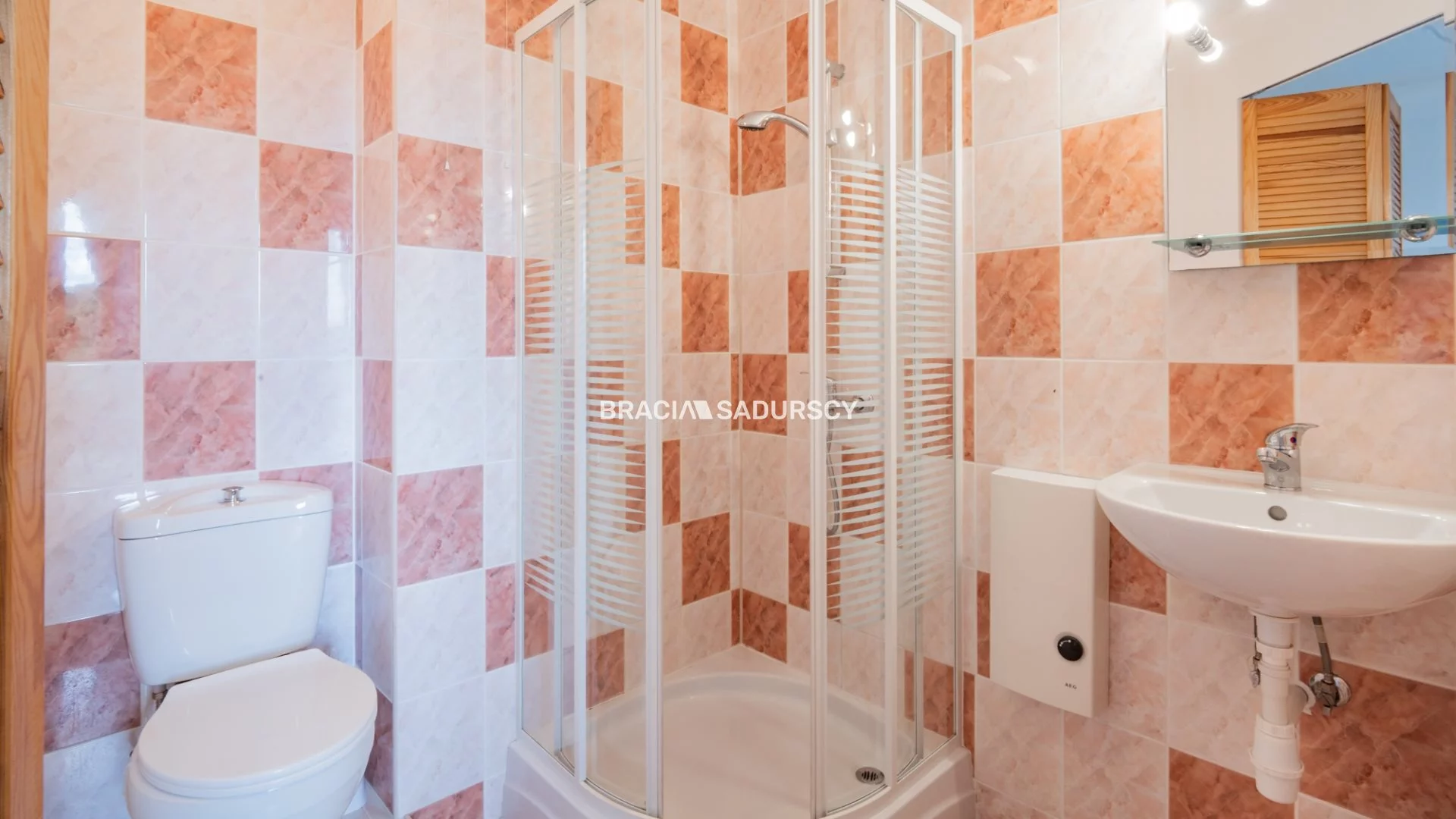 Dom 380,00 m², oferta nr , BS3-DS-309306-1, Łazy