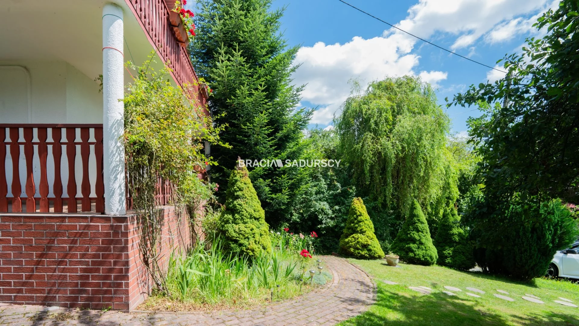 Dom 380,00 m², oferta nr , BS3-DS-309306-2, Łazy