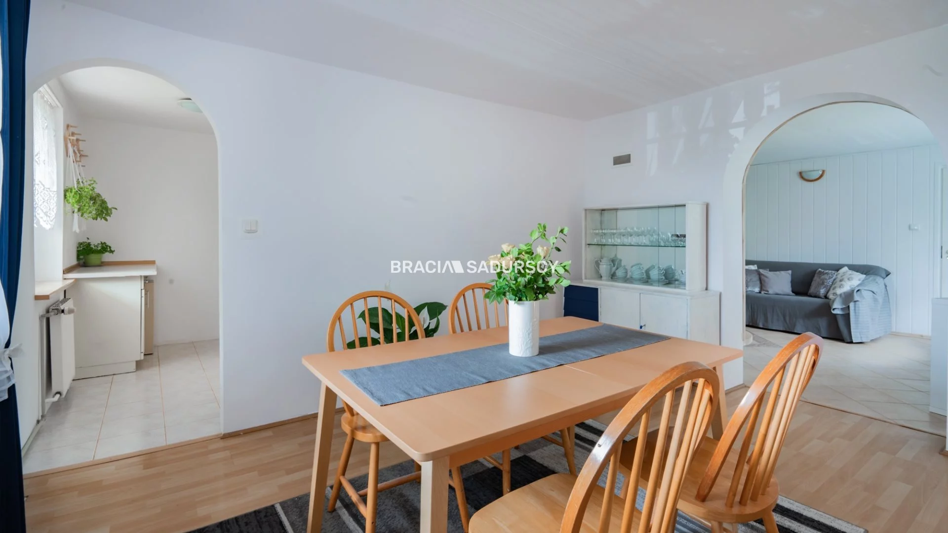 Dom 380,00 m², oferta nr , BS3-DS-309306-2, Łazy