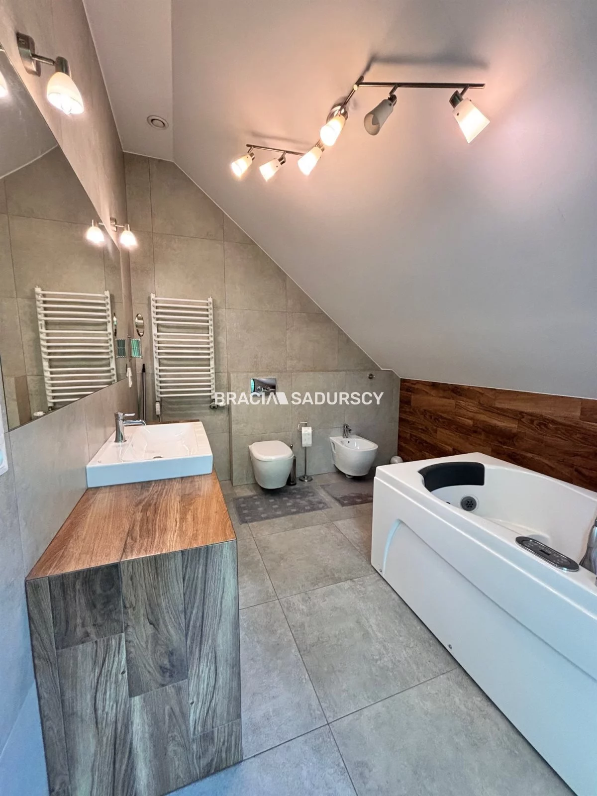 Dom i rezydencja 180,00 m², oferta nr , BS3-DS-309312-2, Zabierzów, Modrzewiowa