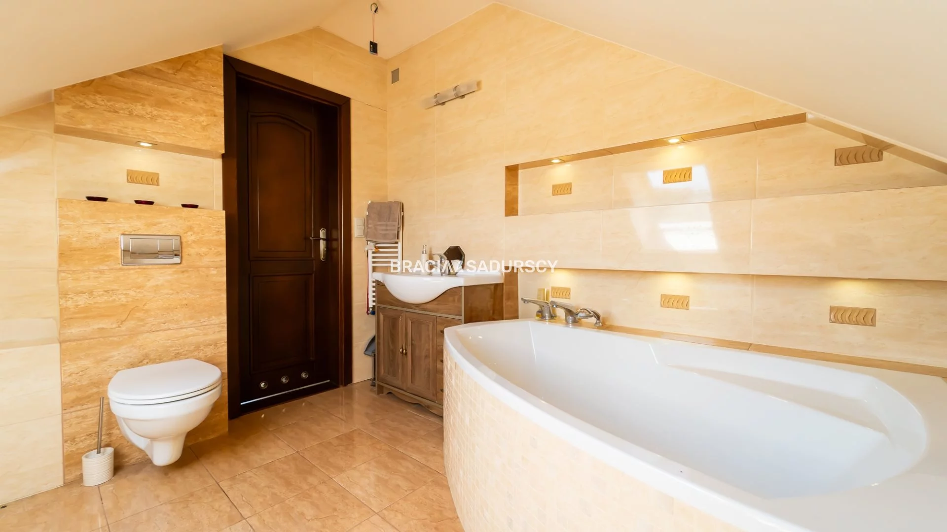Dom 237,00 m², oferta nr , BS1-DS-307972-49, Myślenice
