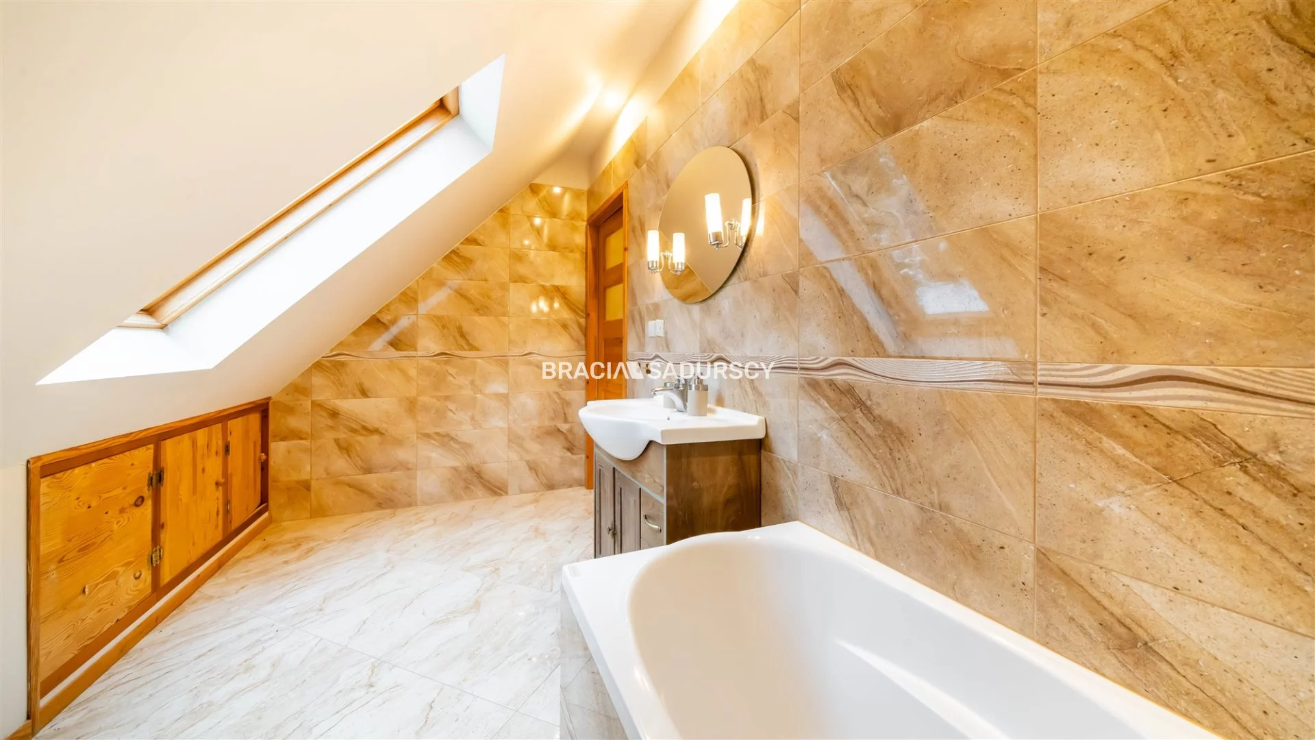 Dom i rezydencja 140,00 m², oferta nr , BS3-DS-305742, Krzeszowice, Żary
