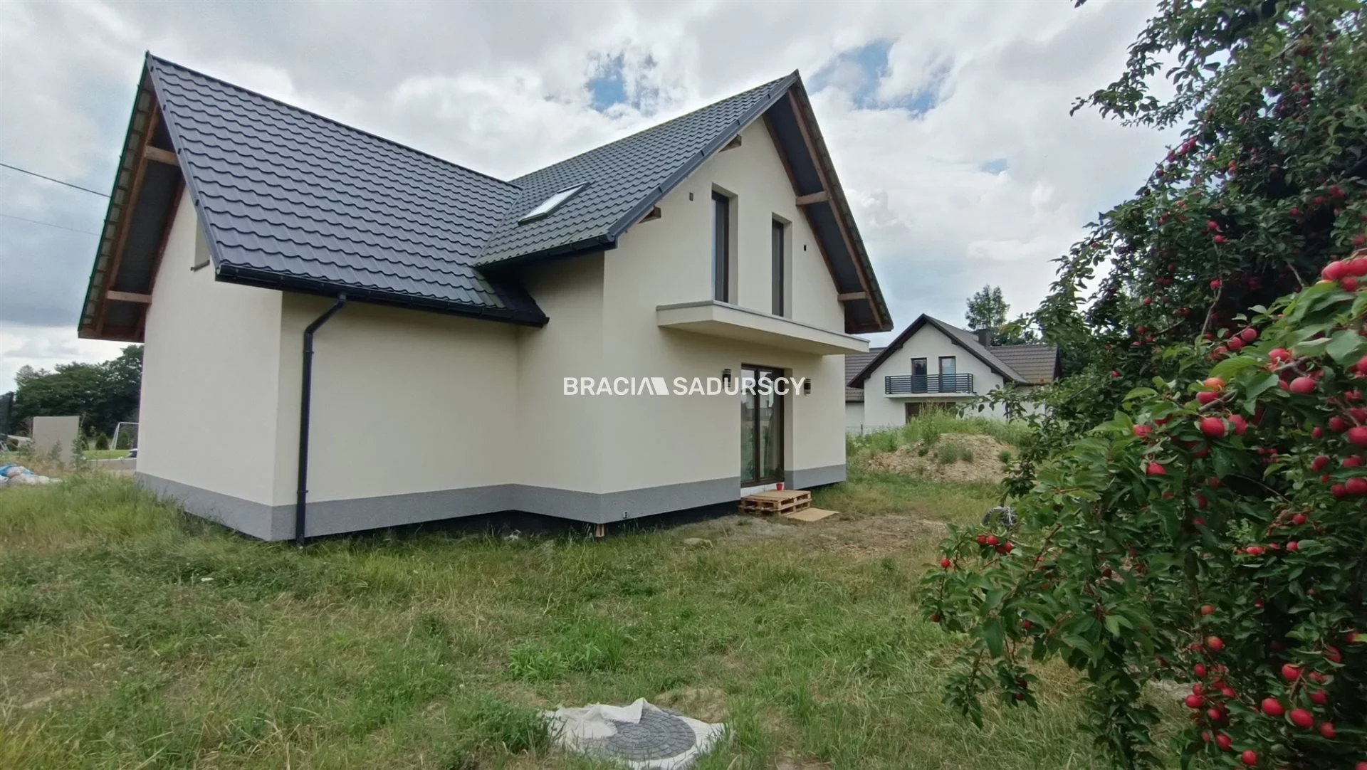 Dom na sprzedaż, 161,49 m², oferta nr BS4-DS-302405-10