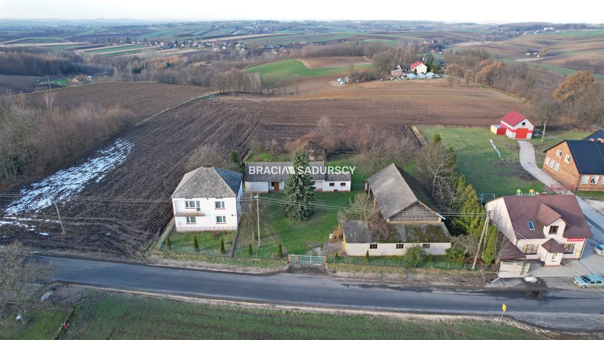 Dom na sprzedaż, 295,00 m², oferta nr BS5-DS-303648-42