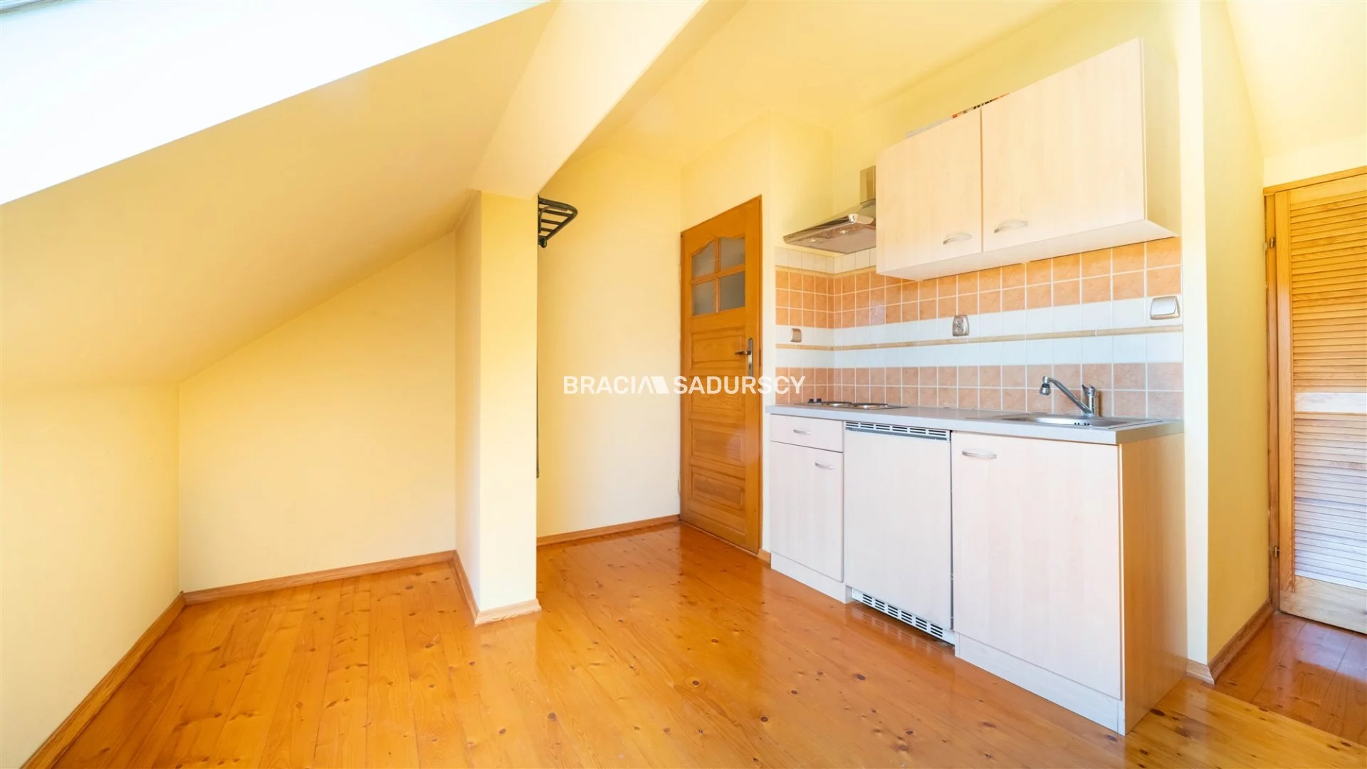 Dom i rezydencja 219,00 m², oferta nr , BS4-DS-310403, Kłaj