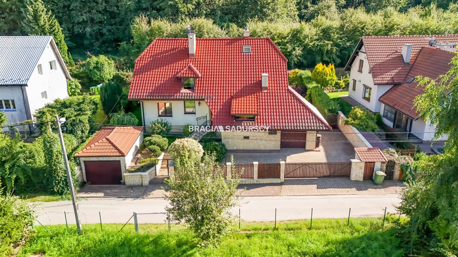 Dom i rezydencja 202,50 m², oferta nr , BS4-DS-311310, Zielonki, Łąkowa