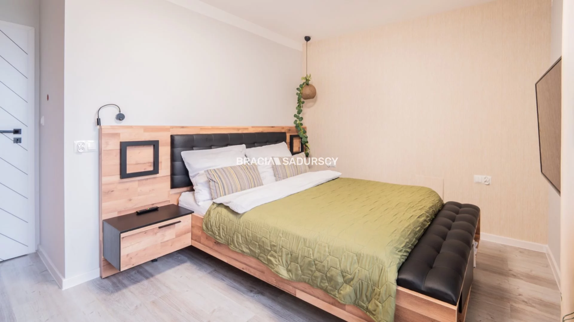 Dom 200,00 m², oferta nr , BS5-DS-307075-9, Miechów, Ogrodowa