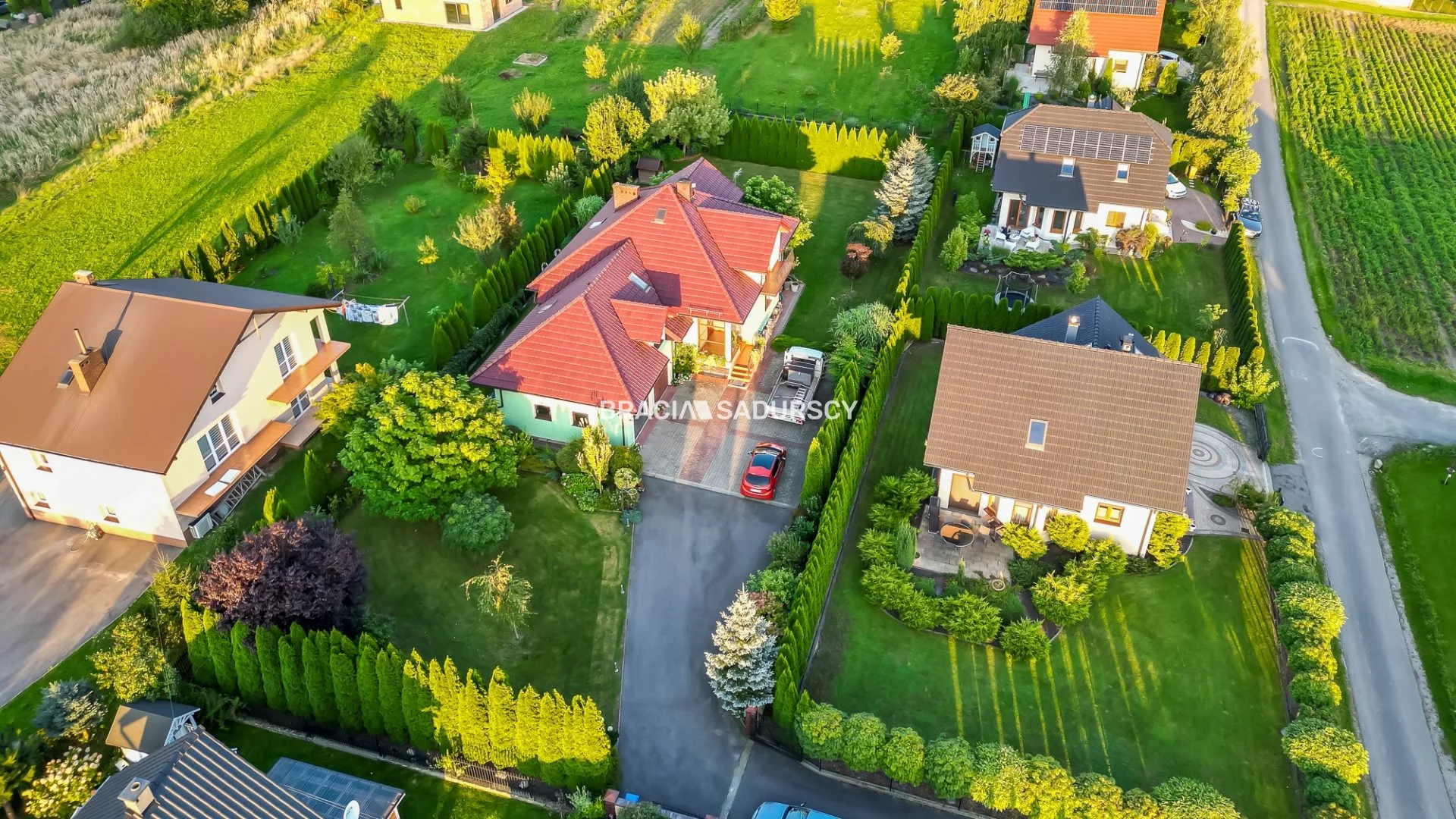 Dom 274,00 m², oferta nr , BS1-DS-309987-83, Czernichów, Parkowa