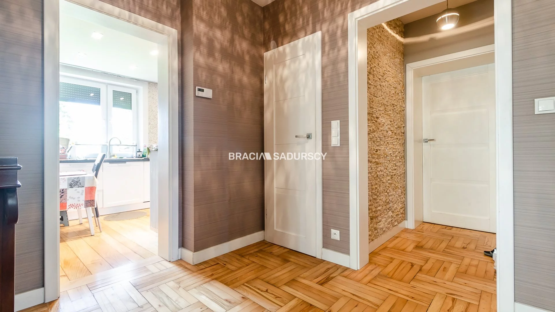 Dom i rezydencja 240,00 m², oferta nr , BS5-DS-298569-75, Proszówki