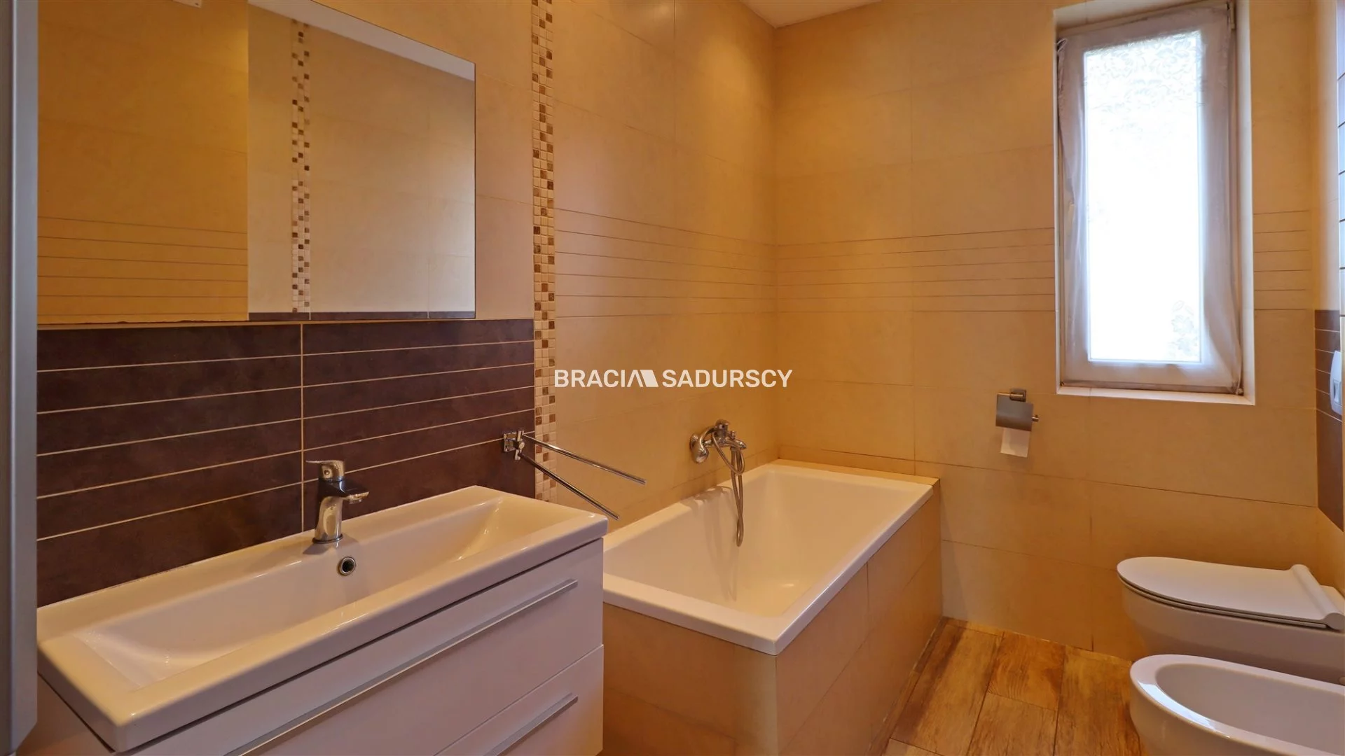 Dom i rezydencja 188,00 m², oferta nr , BS5-DS-306656-19, Wieliczka