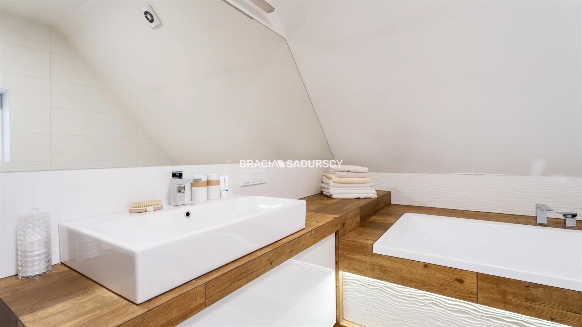 Dom i rezydencja 413,30 m², oferta nr , BS2-DS-307896-3, Zawoja