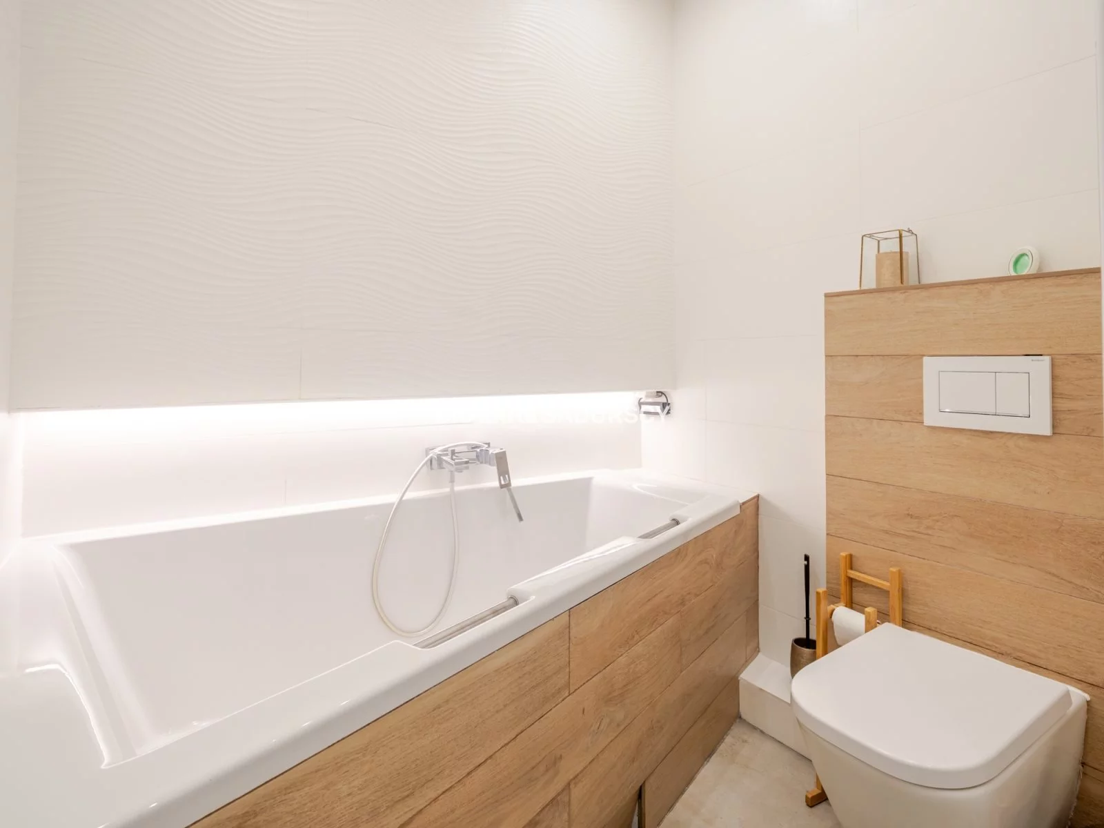 Dom i rezydencja 130,00 m², oferta nr , BS4-DS-311342, Skawina, Żychonia
