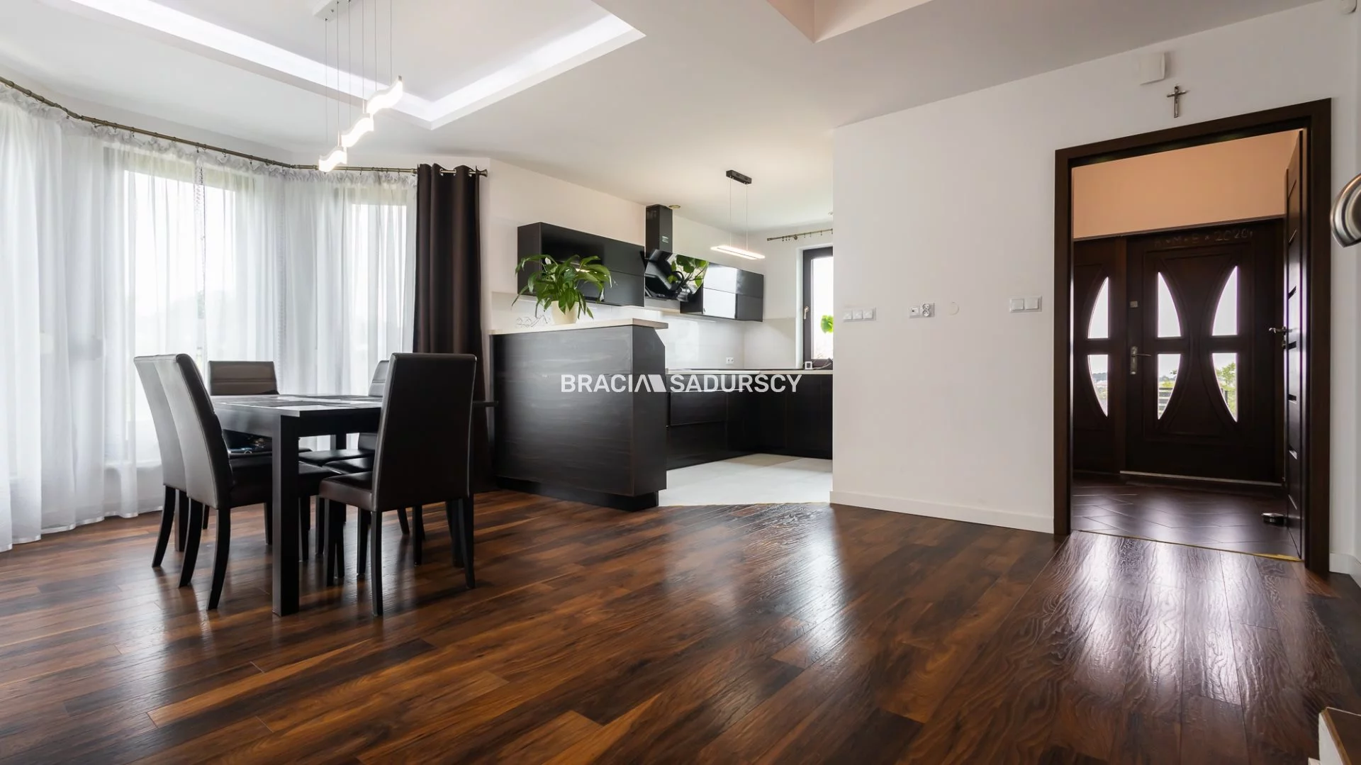 Dom 220,00 m², oferta nr , BS3-DS-308211-3, Biskupice