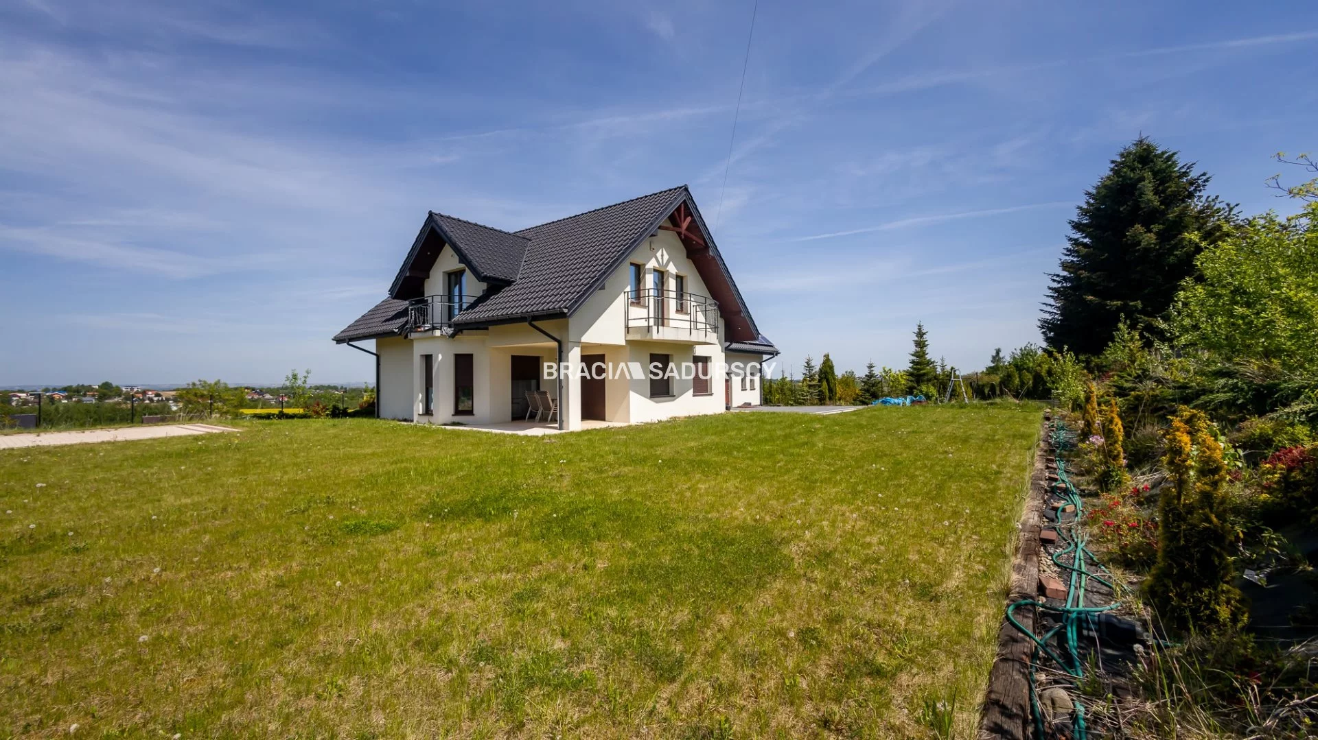 Dom 220,00 m², oferta nr , BS3-DS-308211-3, Biskupice
