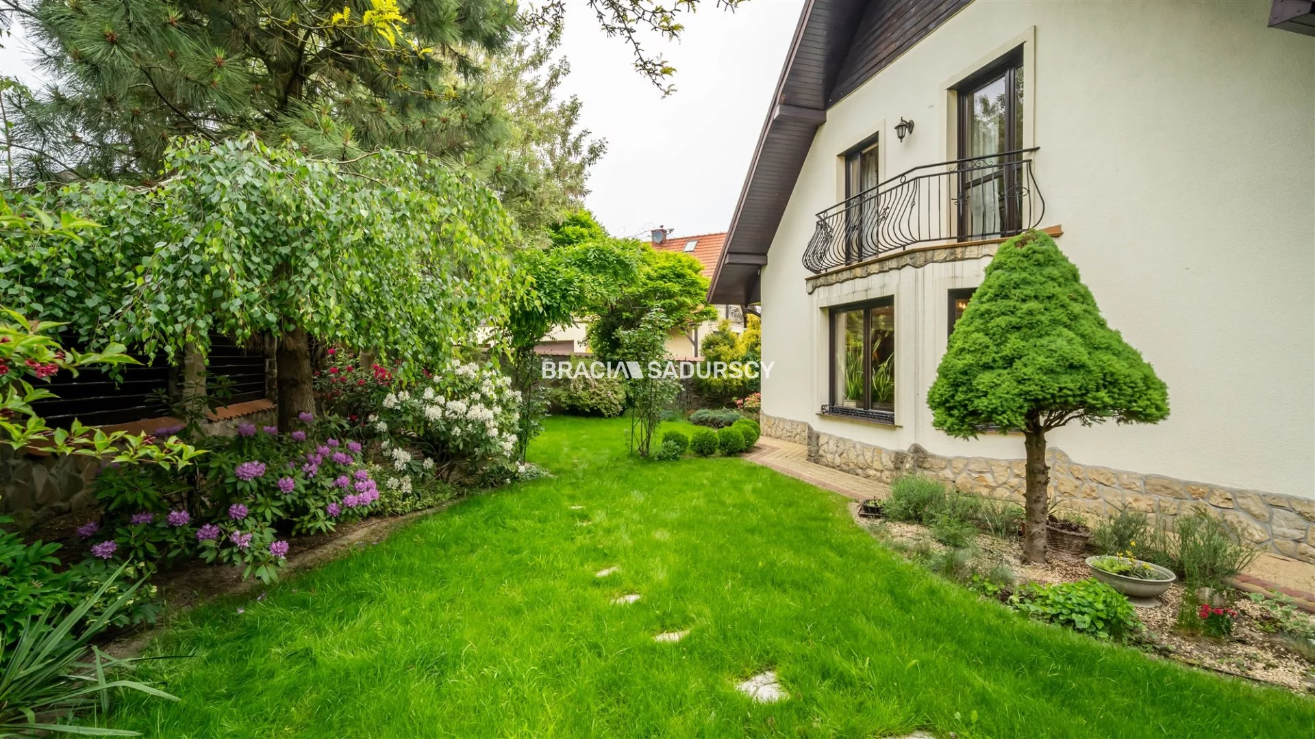 Dom 230,00 m², oferta nr , BS1-DS-311031-34, Zielonki, Kwiaty Polne