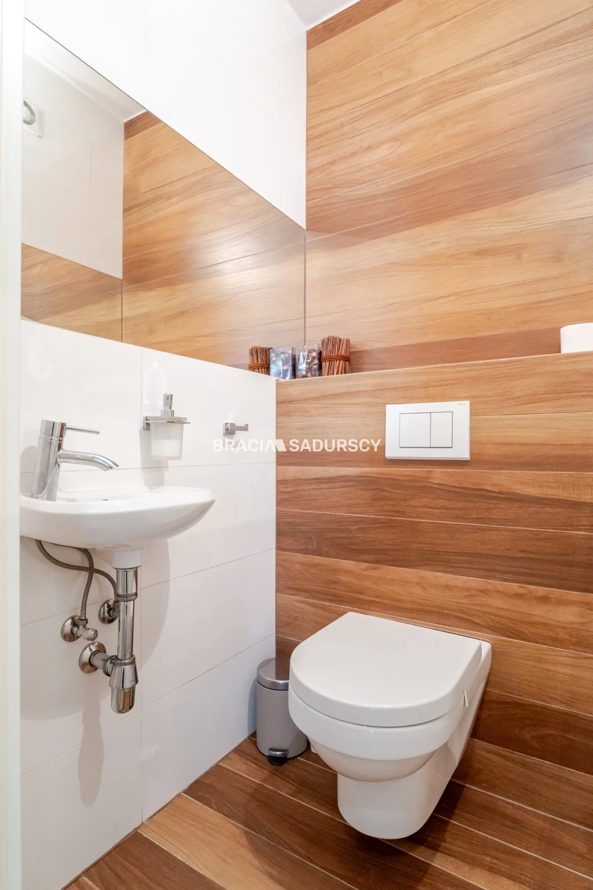 Dom i rezydencja 220,00 m², oferta nr , BS3-DS-311455, Brzesko, Łąkowa