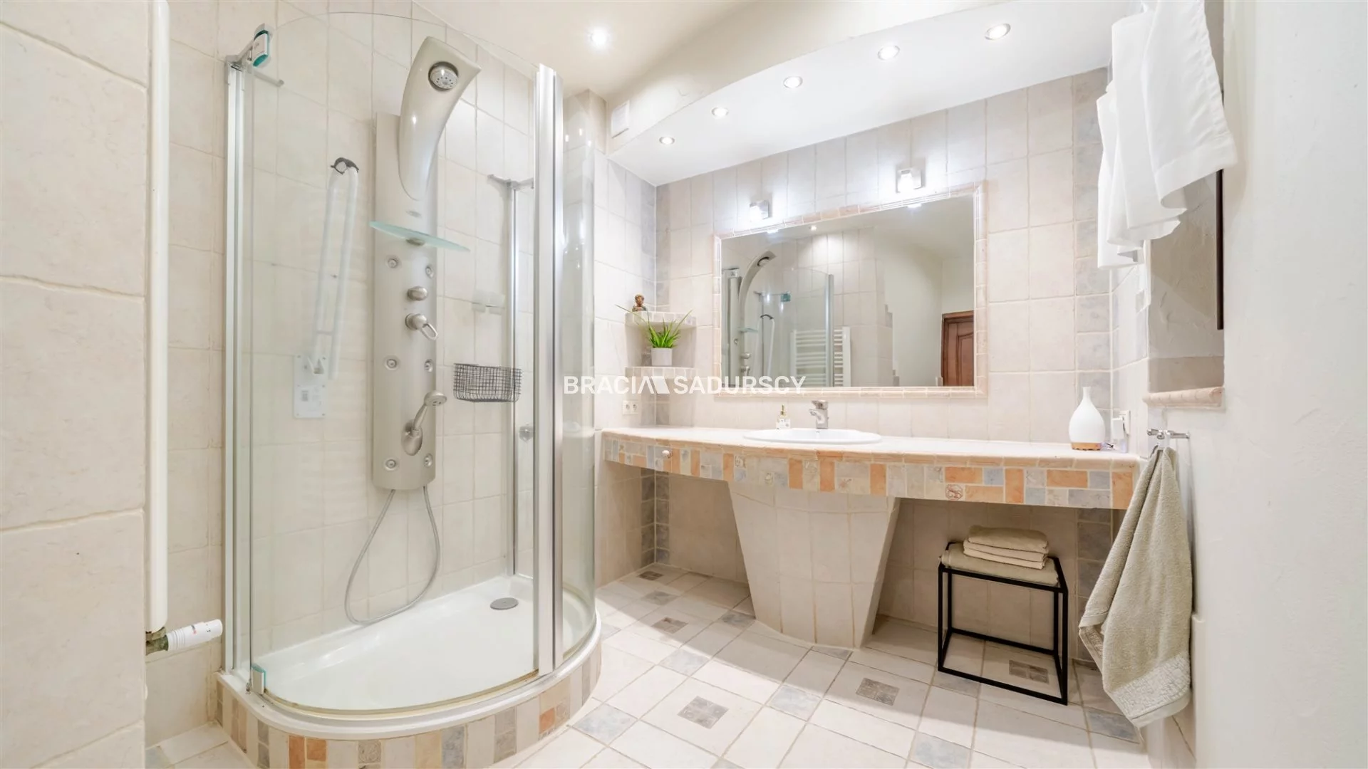 Dom 300,00 m², oferta nr , BS1-DS-311030-1, Mogilany
