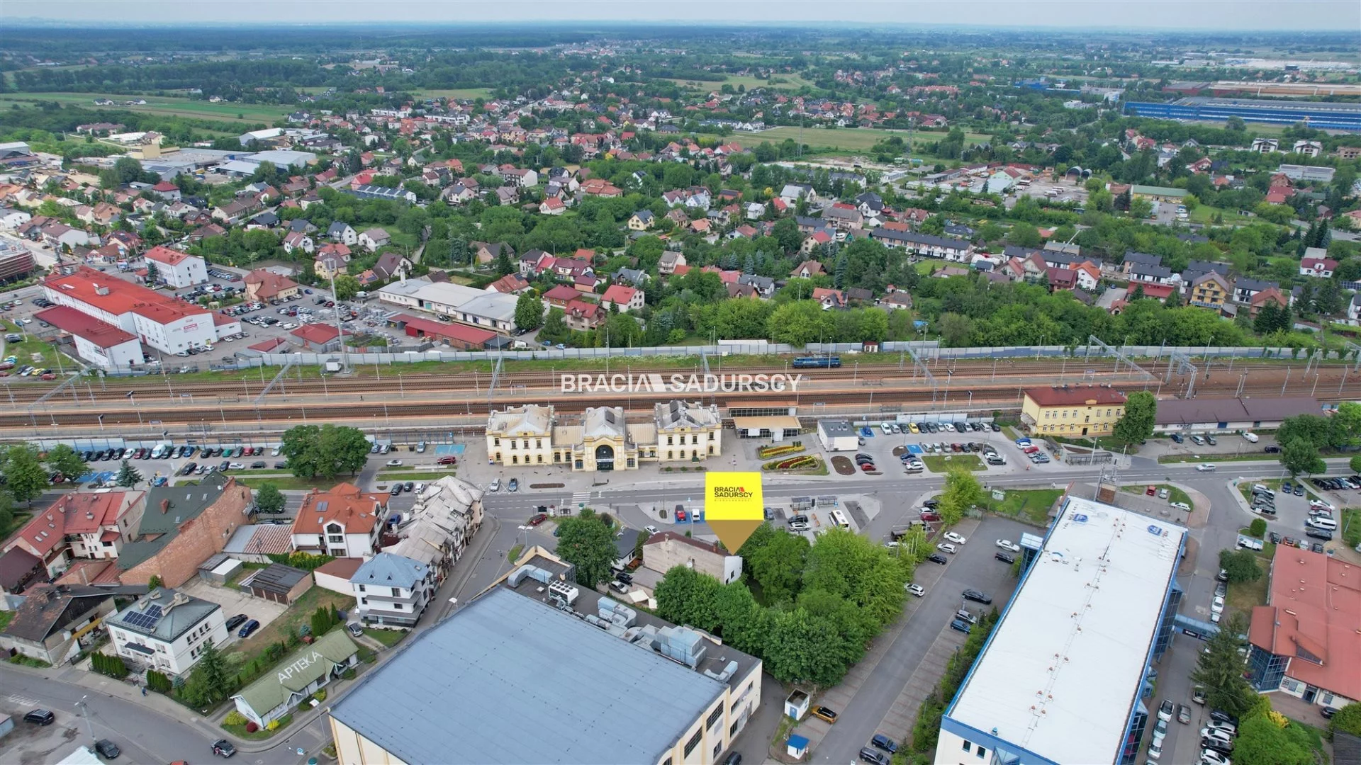 Dom na sprzedaż, 360,00 m², oferta nr BS5-DS-301630-77