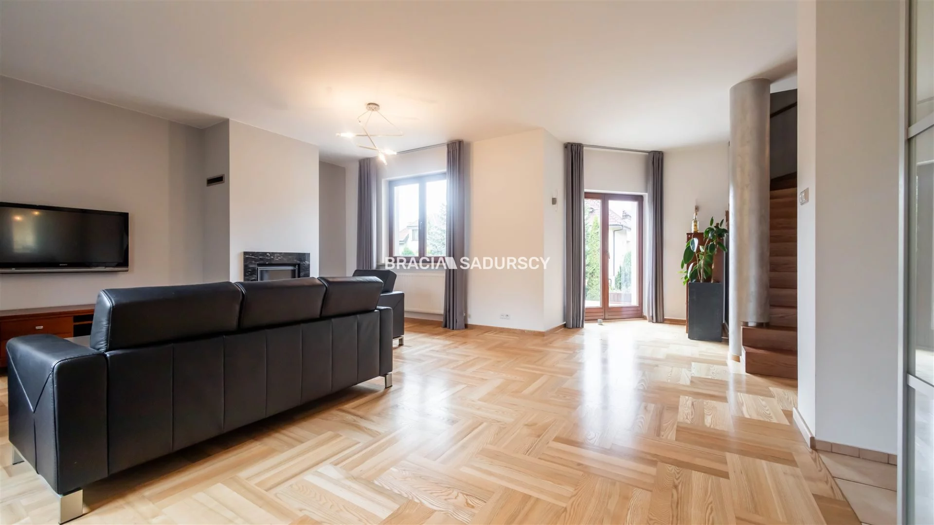 Dom na sprzedaż, 329,70 m², oferta nr BS5-DS-307121-12