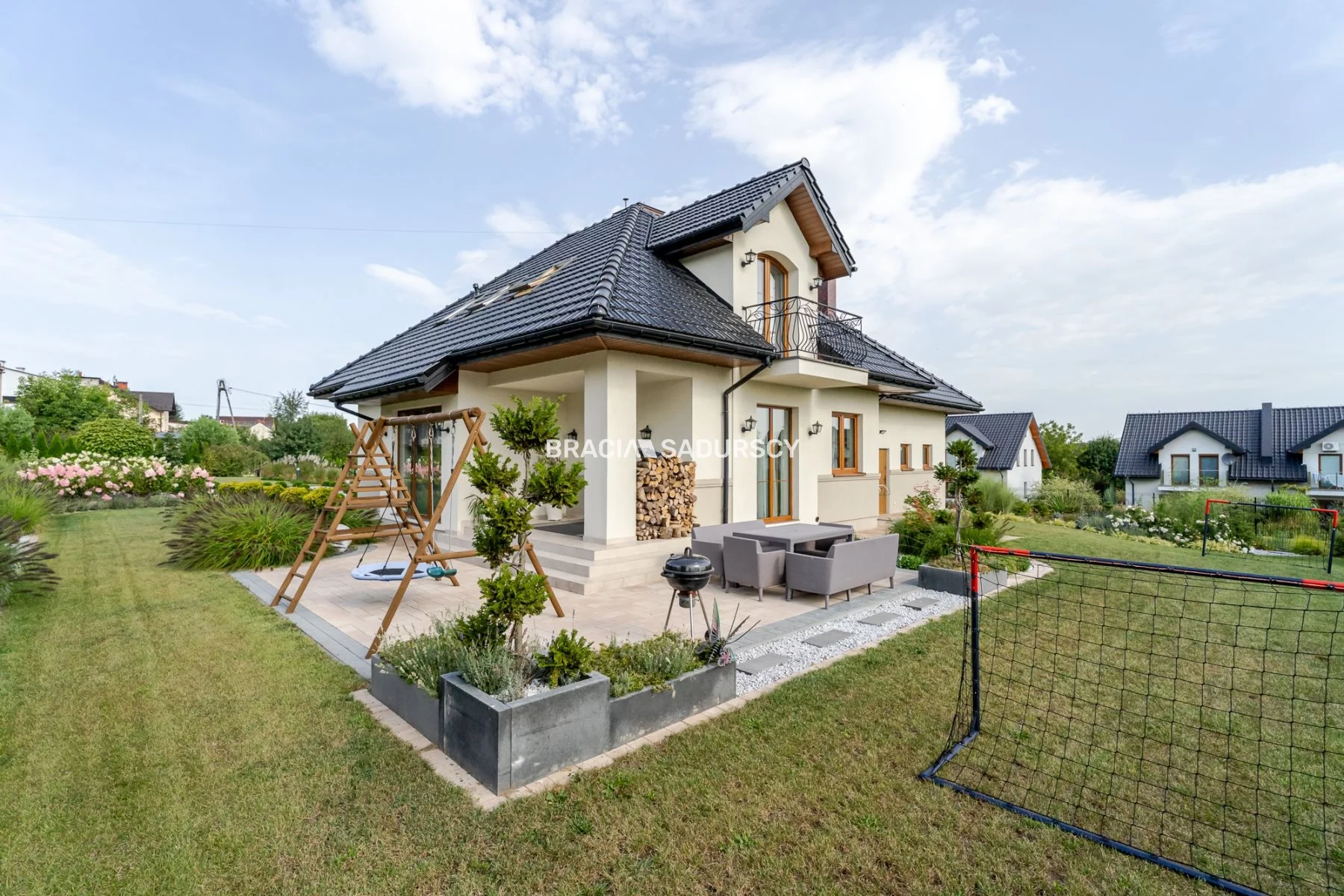 Dom i rezydencja 272,62 m², oferta nr , BS4-DS-311451, Zielonki