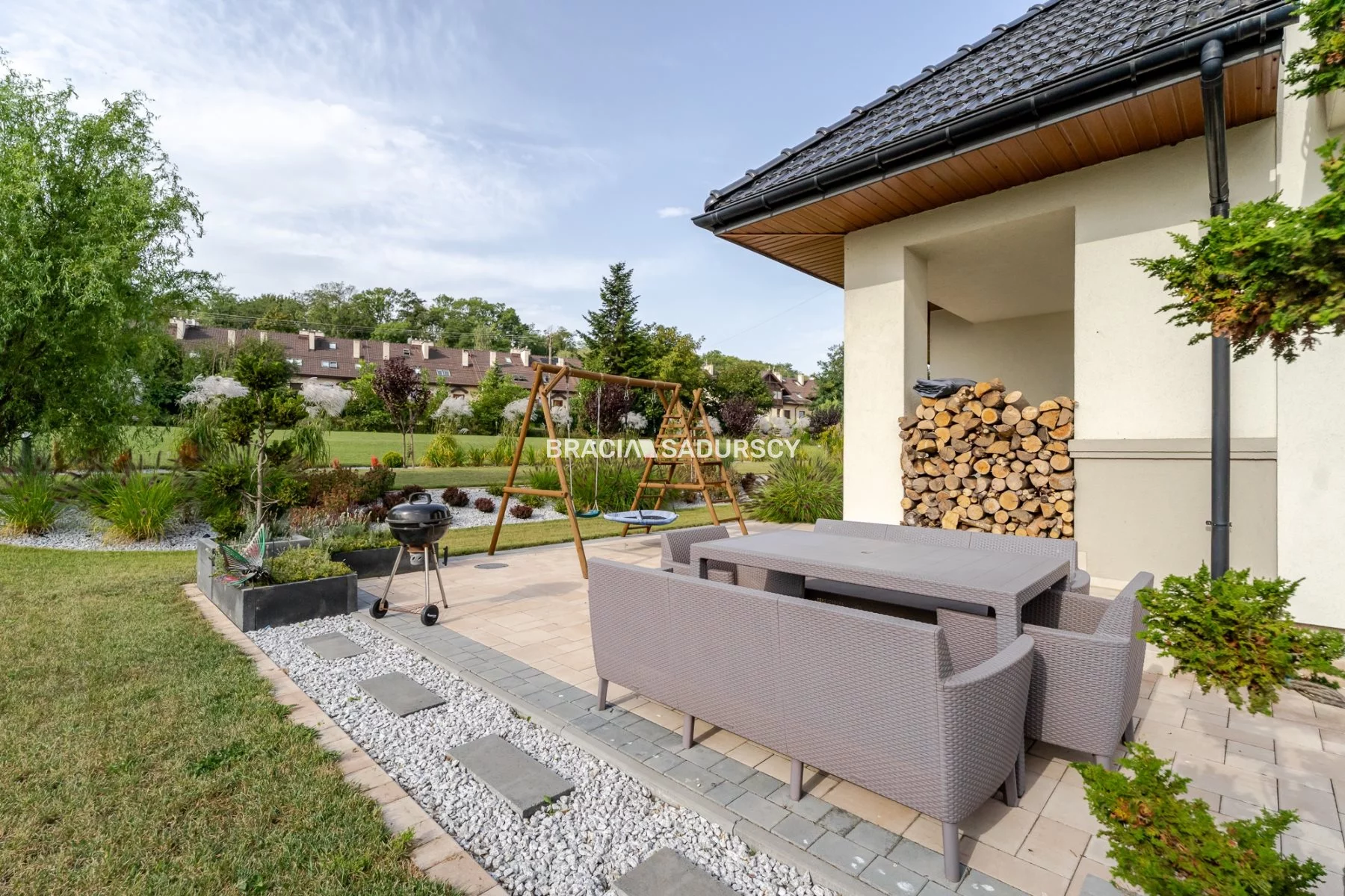 Dom i rezydencja 272,62 m², oferta nr , BS4-DS-311451, Zielonki