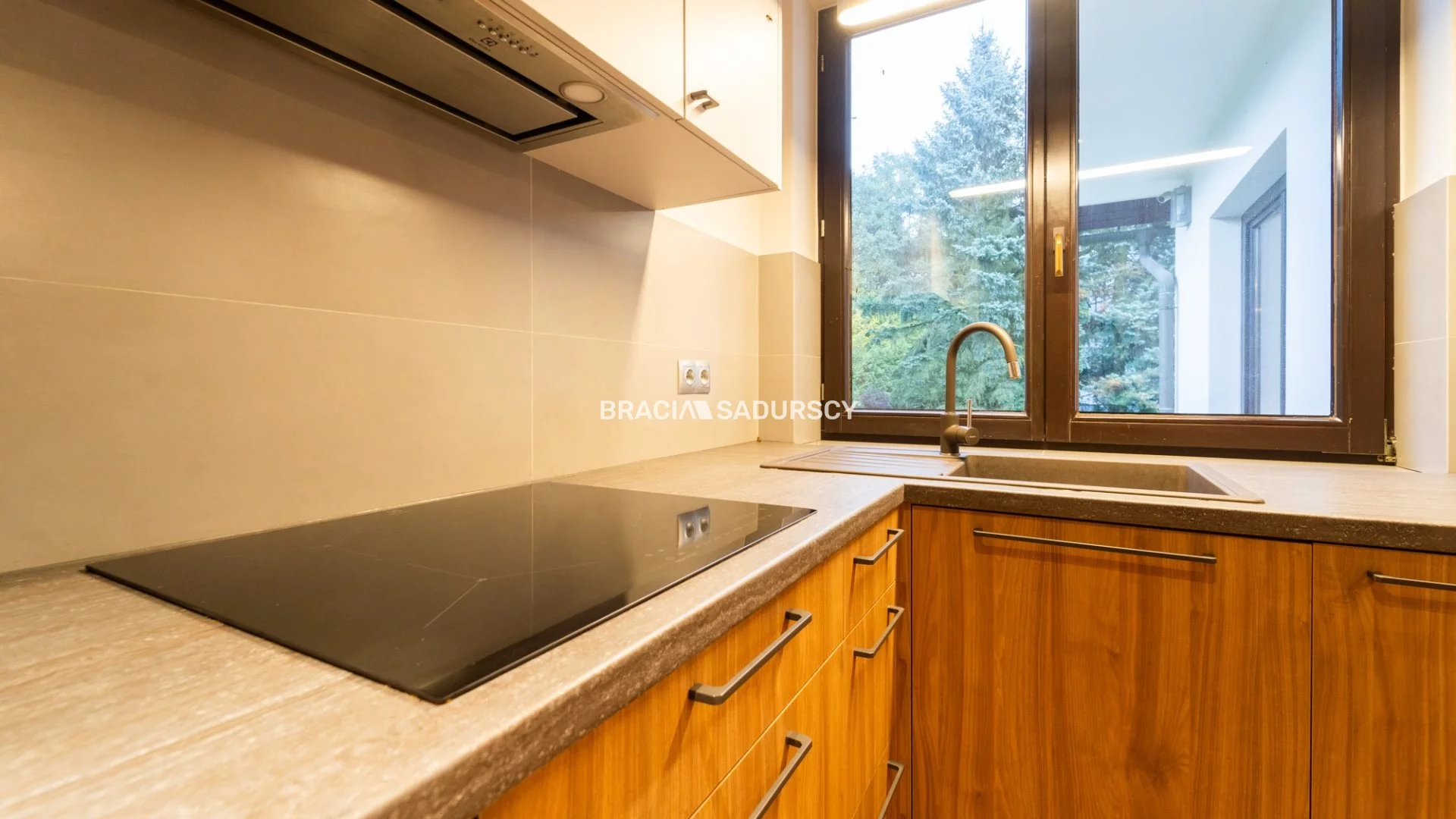 Dom i rezydencja 300,00 m², oferta nr , BS2-DW-311213-7, Kraków, Zwierzyniec, Wola Justowska, Poręba