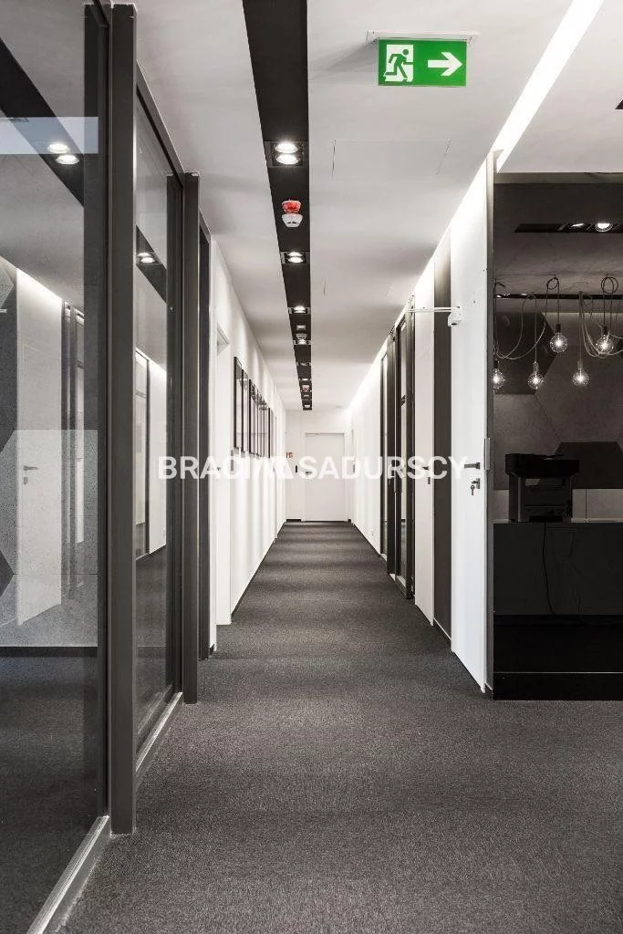 Lokal użytkowy 695,00 m², oferta nr , BS4-LW-309799-6, Kraków, Prądnik Biały, 29 Listopada