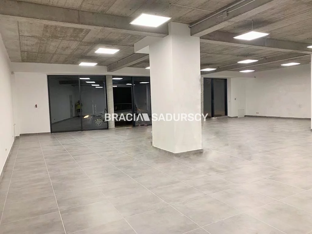 Lokal użytkowy do wynajęcia, 170,00 m², oferta nr BS1-LW-286074-91