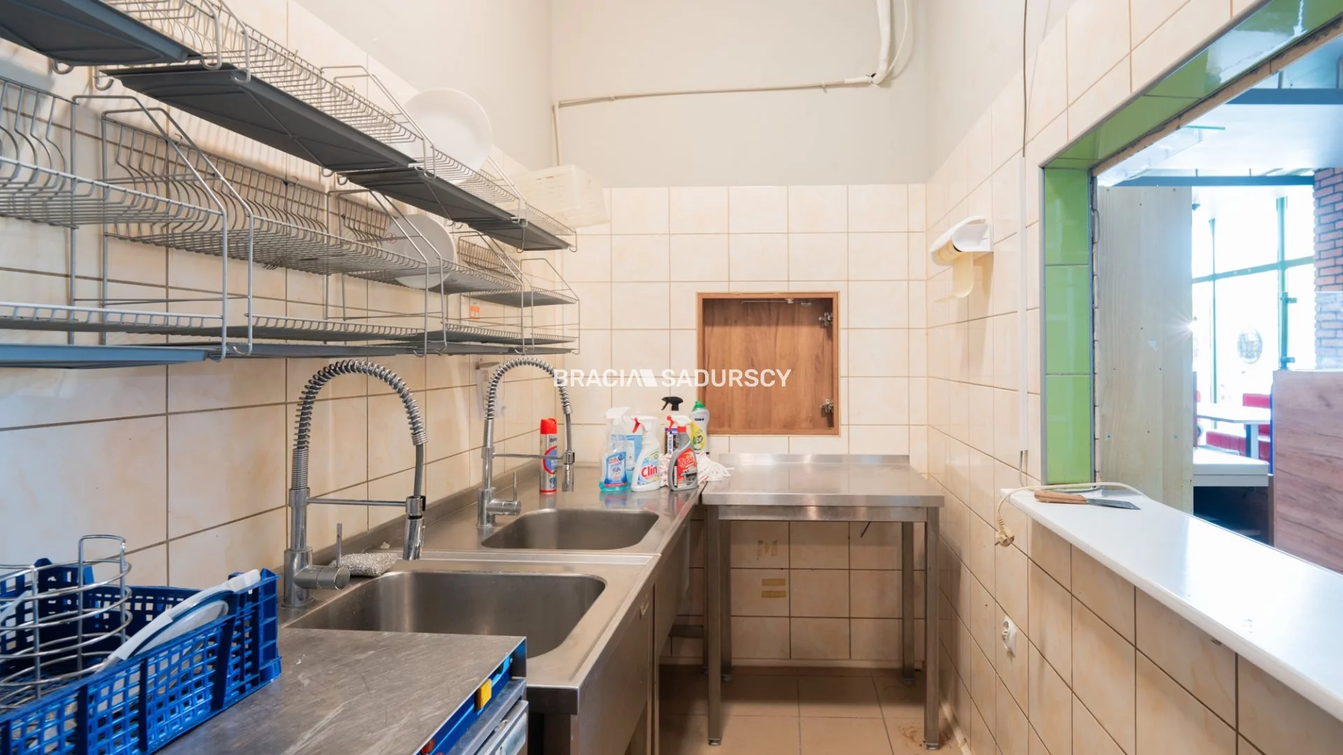 Lokal gastronomiczny 165,00 m², oferta nr , BS3-LW-310606, Kraków, Czyżyny, os. Dywizjonu 303