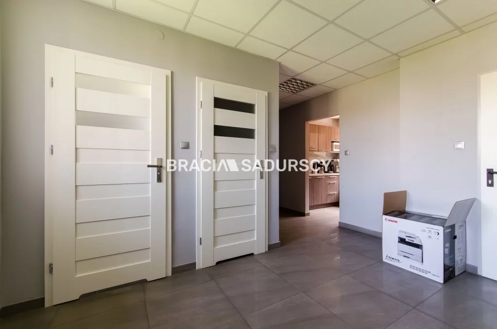 Lokal użytkowy 460,00 m², oferta nr , BS3-LW-215944-51, Kraków, Krowodrza, Henryka Pachońskiego