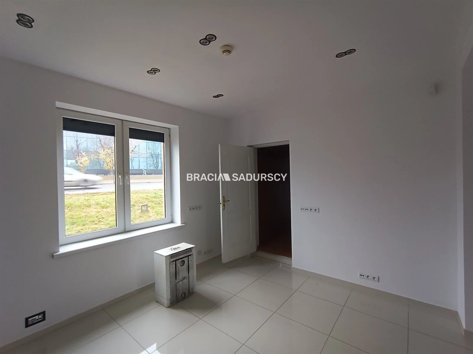 Lokal użytkowy 200,00 m², oferta nr , BS1-LS-309617-34, Kraków, Podgórze Duchackie, Wola Duchacka, Kamieńskiego