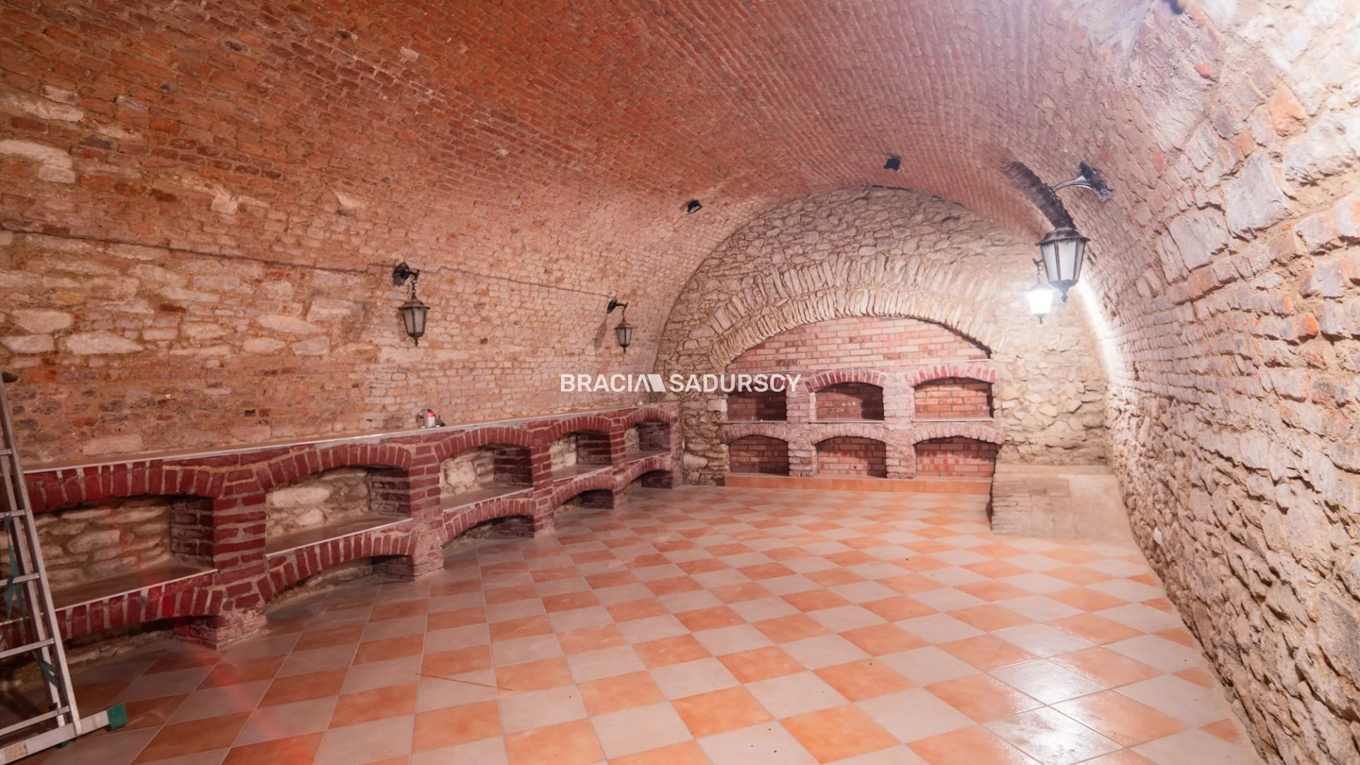 Obiekt 1 958,00 m², oferta nr , BS4-BS-309716-1, Kazimierza Wielka, Kościuszki
