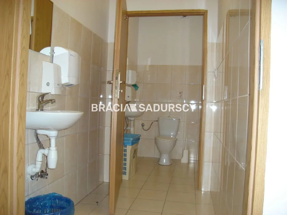 Biuro 500,00 m², oferta nr , BS3-BW-93151-194, Kraków, Krowodrza