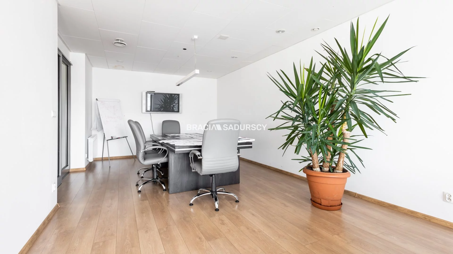 Lokal użytkowy 1 711,00 m², oferta nr , BS3-BS-301756, Tarnów, Zabłocie, Krakowska