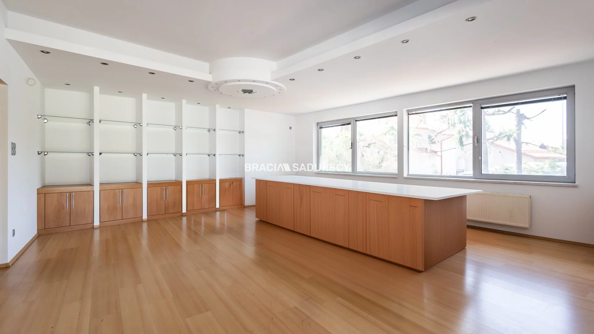 Lokal użytkowy 4 080,00 m², oferta nr , BS3-BW-301758-1, Tarnów, Zabłocie, Krakowska