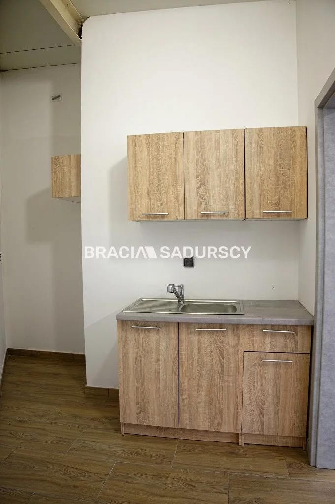 Lokal użytkowy 260,00 m², oferta nr , BS3-LW-282460-7, Liszki