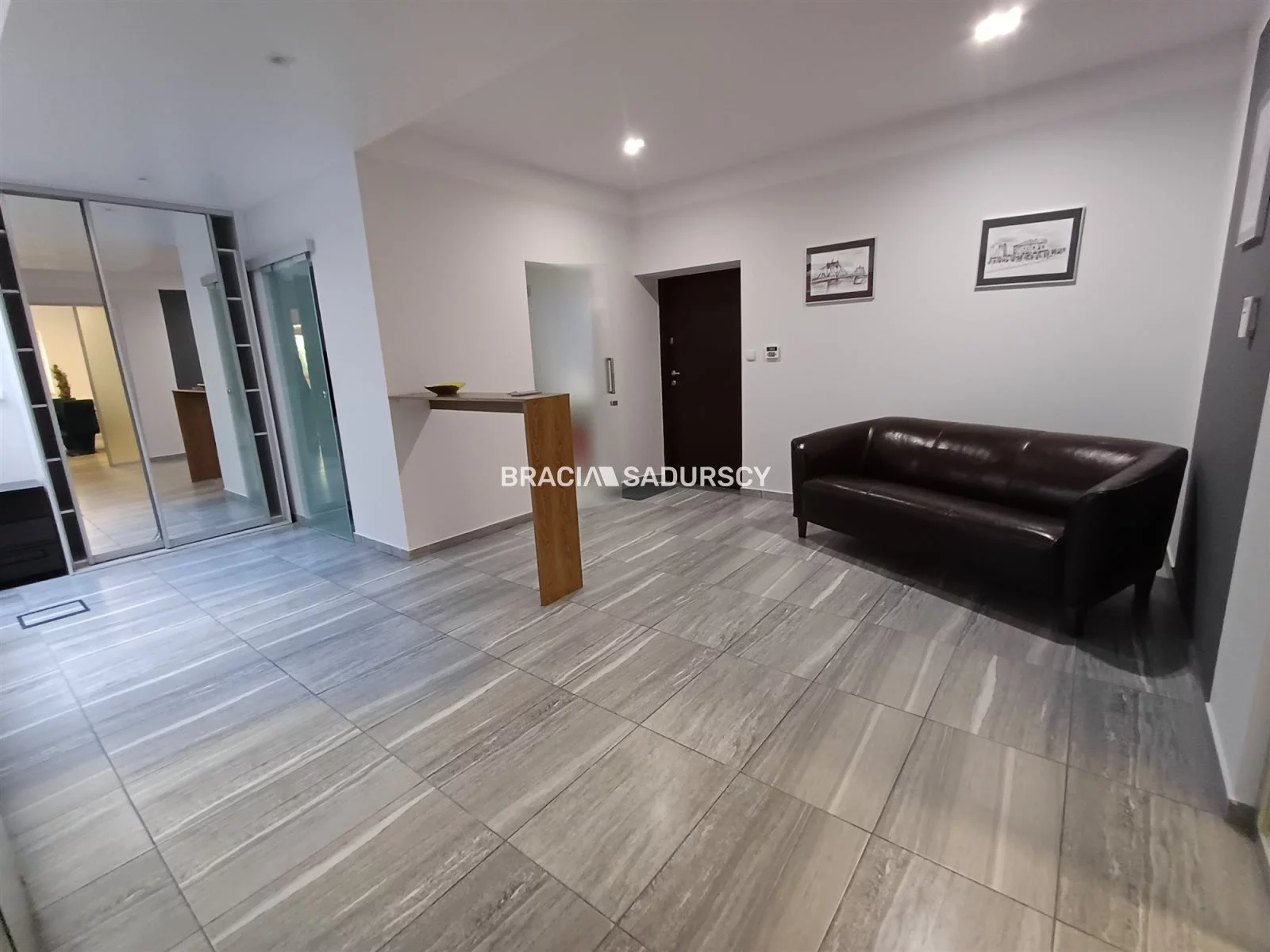 Lokal użytkowy 95,60 m², oferta nr , BS5-LW-311046-3, Kraków, Podgórze, pl. Plac Bohaterów Getta